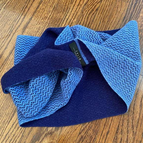 Reversible Infinity Scarf - Picture 7 of 8